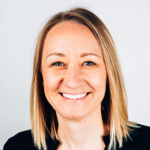 Morden Dentist, Lisa